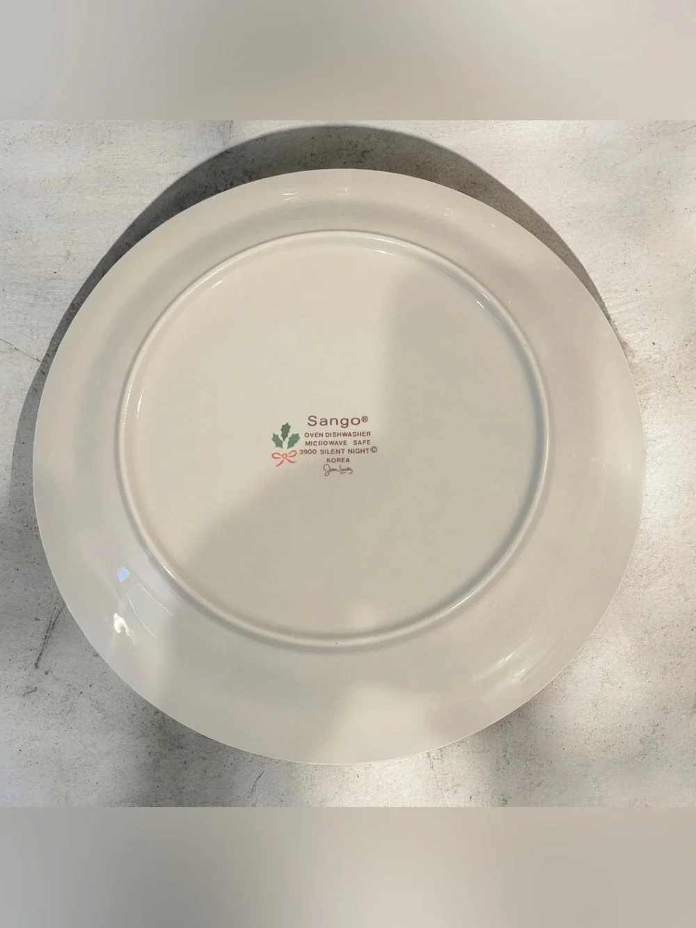 17 piece vintage Sango Skating Christmas/Winter Ceramic dinnerware.